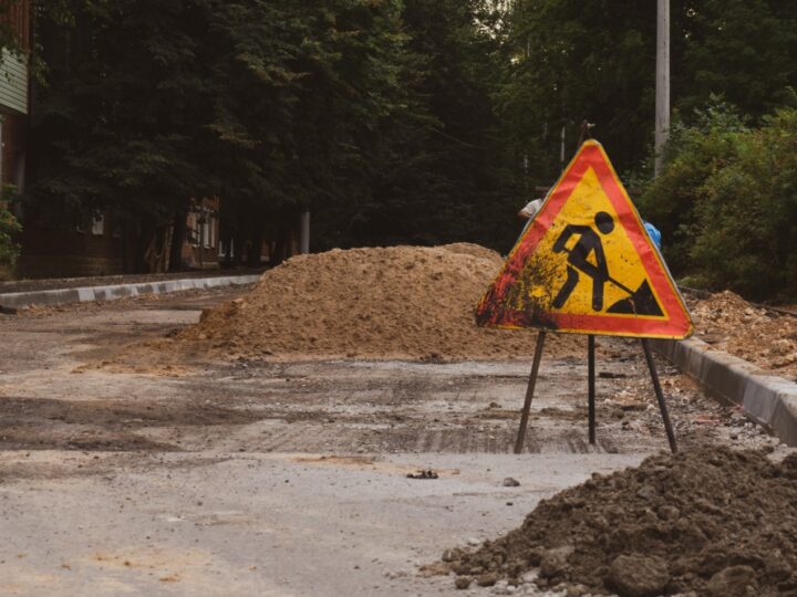 Przebudowa ulicy Mickiewicza w Cieszynie zbliża się do końca, zapewnia burmistrz Staszkiewicz